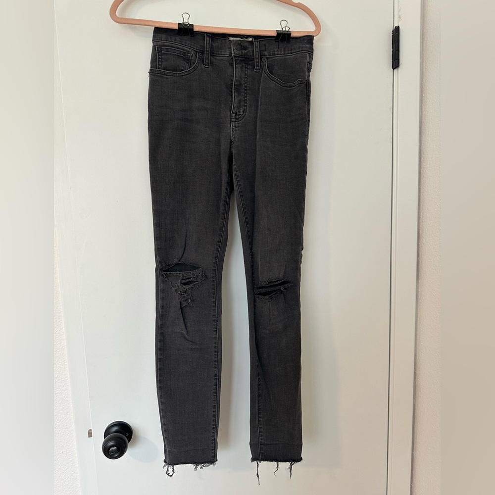 Madewell Women's Black Distressed Skinny Jeans
